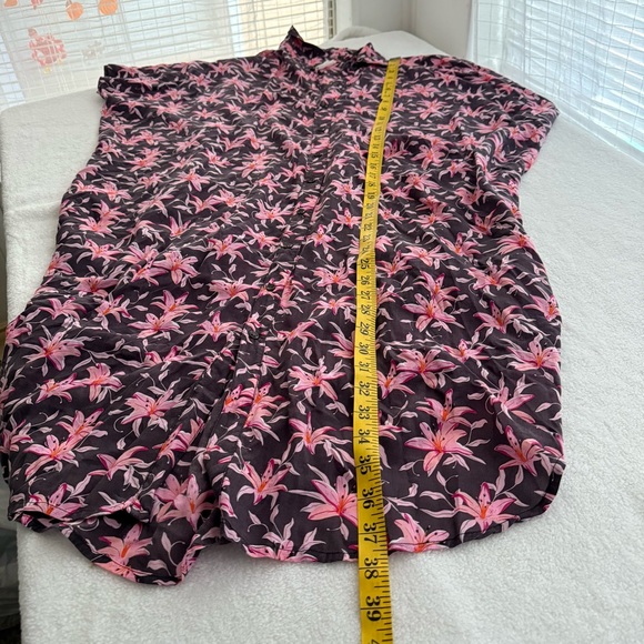 ACACIA Swimwear Mombasa Oversized Button Up Shirt Dress in Madonna Small - Picture 10 of 11